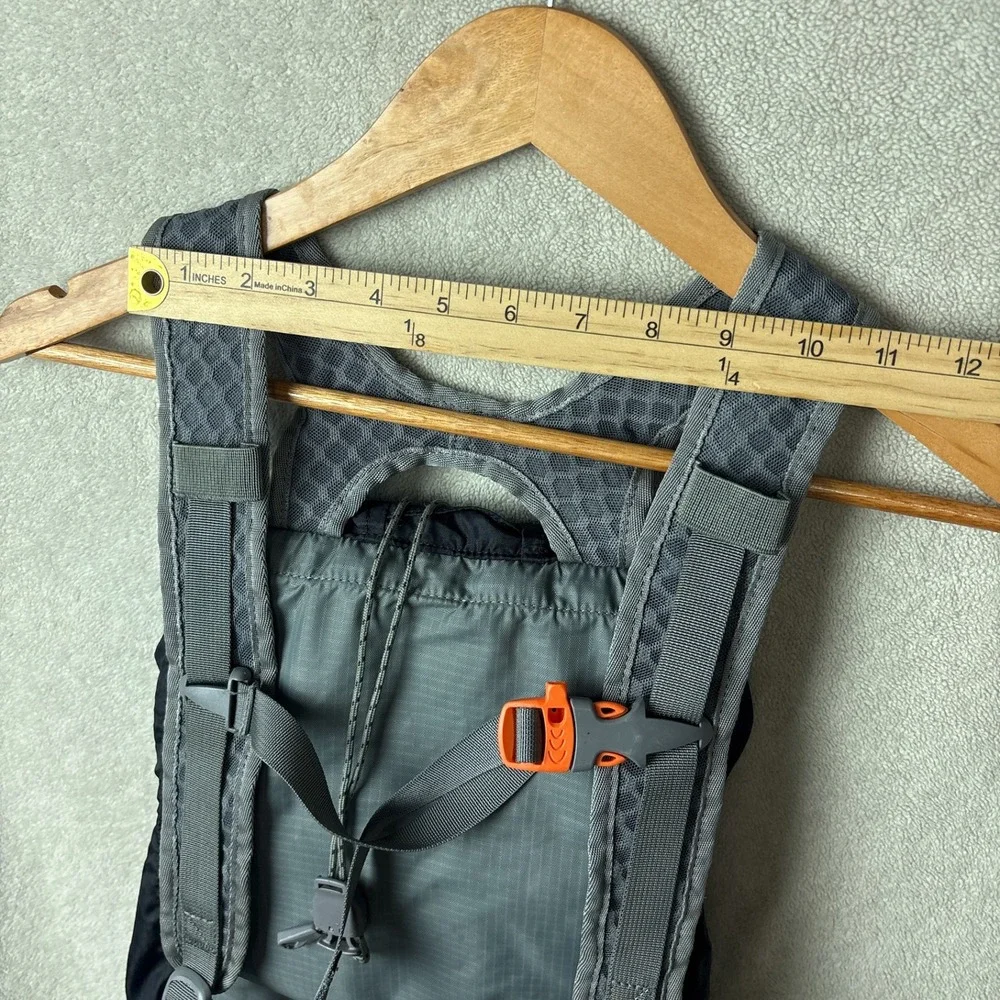 REI Flash 18 Drawstring Packable Lightweight Hiking Daypack Black